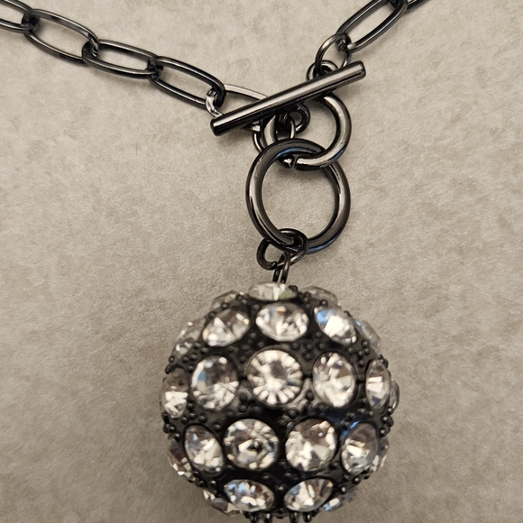 Toggle disco ball necklace - Picture 2 of 6